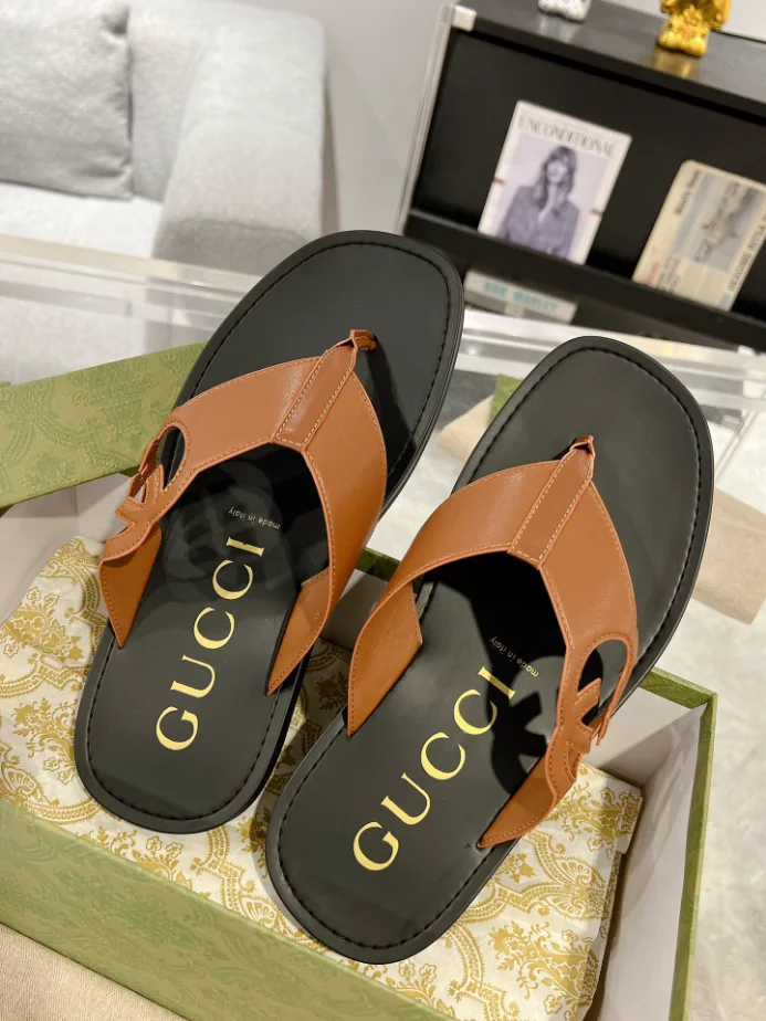 GUCCI MEN’S SLIDE SANDAL – GSL061