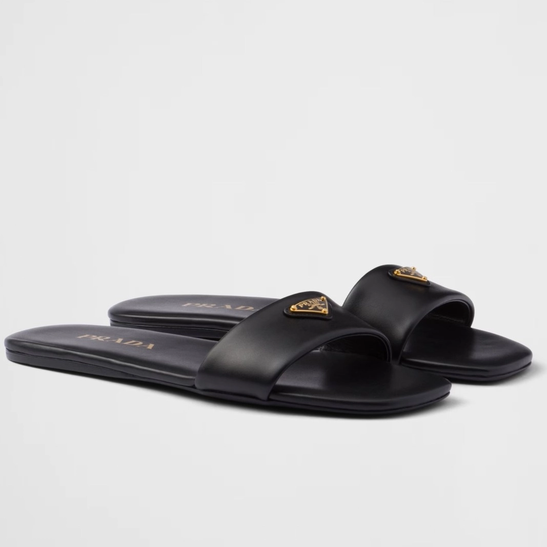 PRADA WOMEN’S SLIDES IN BLACK SMOOTH LEATHER – PSD071