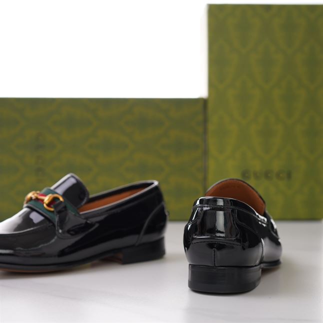 GUCCI BRIXTON WEB LOAFER IN LEATHER WITH HORSEBIT – GL012