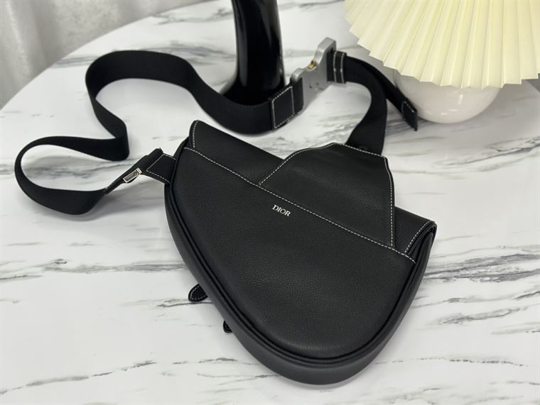 DIOR SADDLE BAG BLACK GRAINED CALFSKIN – DIO042