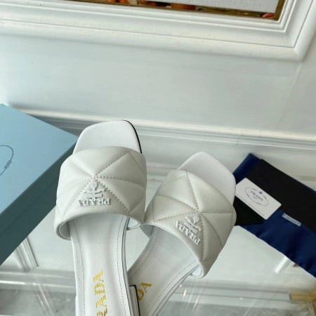 PRADA WOMEN’S SLIDES SANDALS IN WHITE NAPPA LEATHER – PSD077