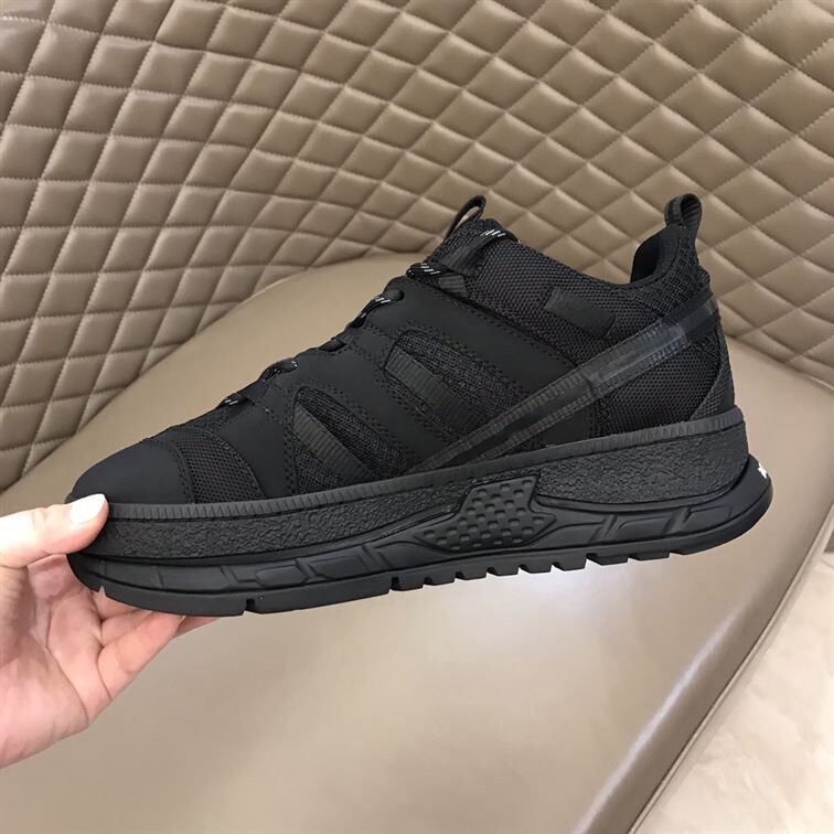 BURBERRY UNION SNEAKERS – BBR016