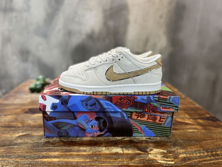 NIKE SB DUNK LOW SNEAKER – NSN004