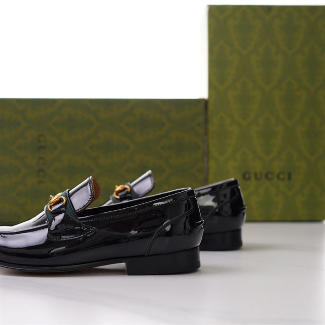 GUCCI BRIXTON WEB LOAFER IN LEATHER WITH HORSEBIT – GL012