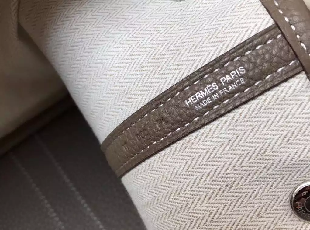 Hermes Garden Party 30 Bag In Taupe Taurillon Leather – HW077