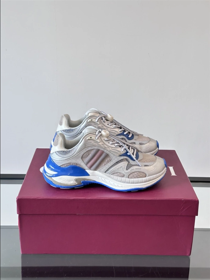 WOMEN’S GUCCI 2.0 SNEAKERS – GCC262