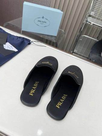 PRADA WOMEN’S SLIPPERS IN BLACK VELVET – PSD013