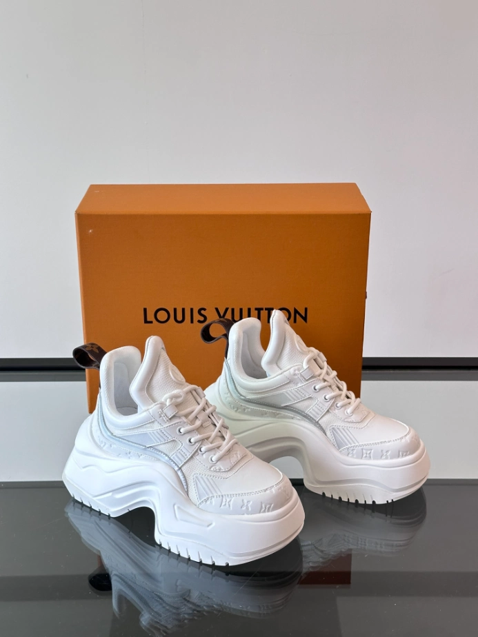 Louis Vuitton Archlight Sneaker – LVS218