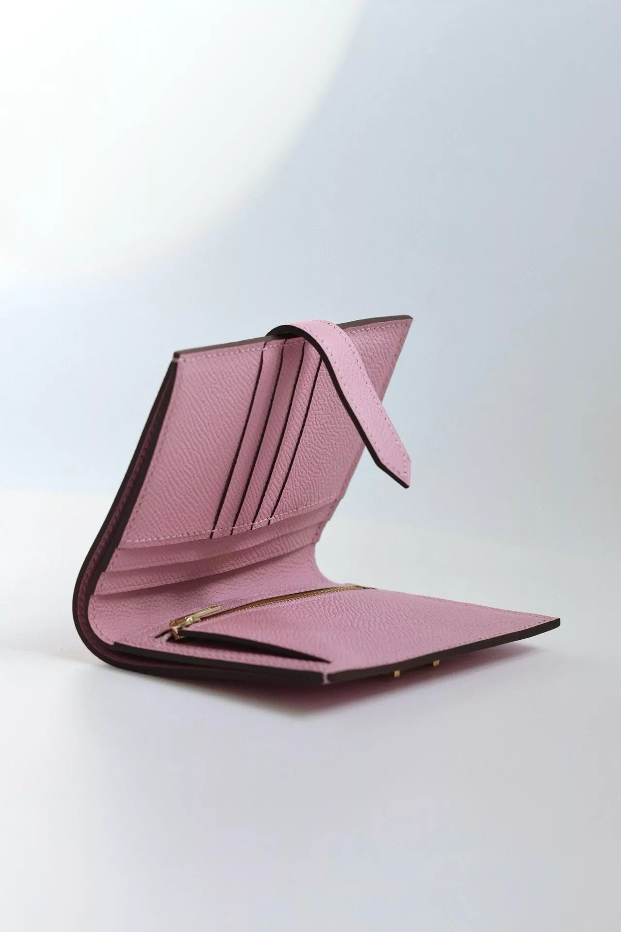 Hermes Bearn Compact Handmade Wallet in Mauve Sylvestre Epsom Calfskin – HW139