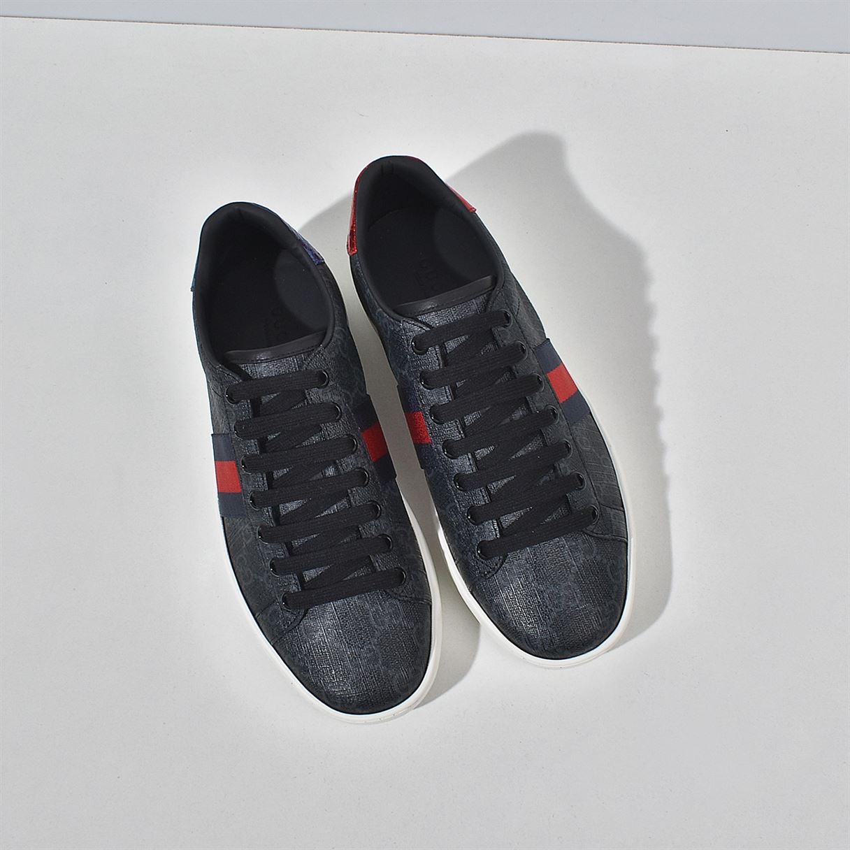 GUCCI MENS ACE GG SUPREME SNEAKER – GCC027