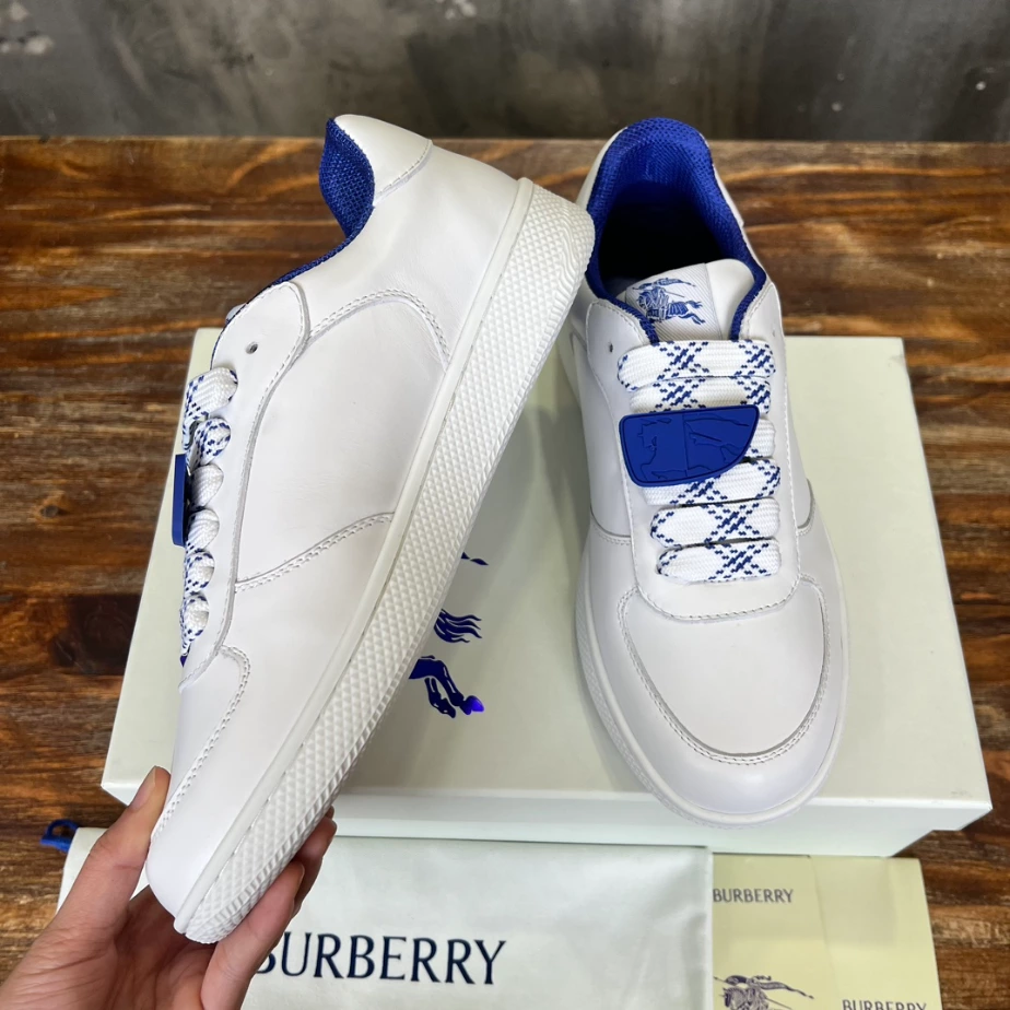 BURBERRY LEATHER TERRACE SNEAKERS – BBR086