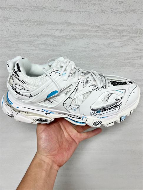 BALENCIAGA TRACK SNEAKER – BLA087