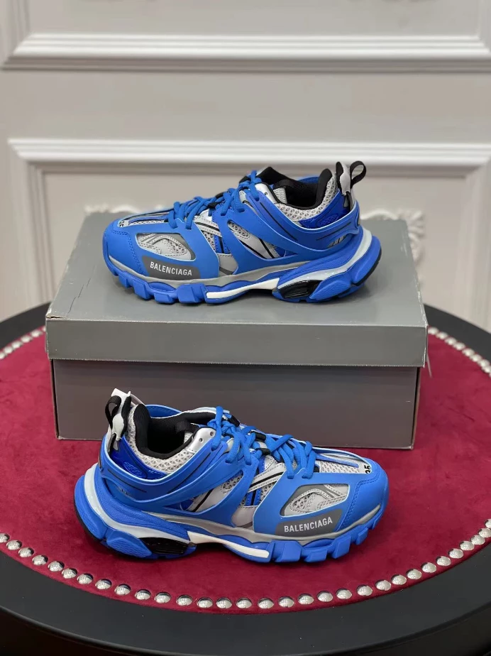 BALENCIAGA TRACK SNEAKER – BLA136