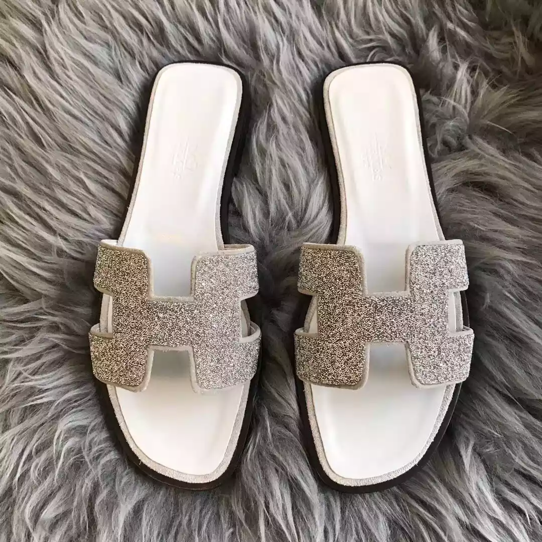HERMES ORAN SLIDE SANDALS IN WHITE SUEDE WITH CRYSTAL – HMSD109