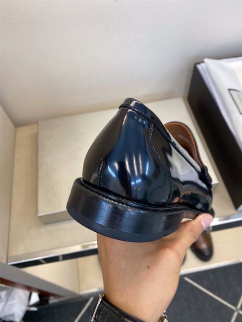 GUCCI HORSEBIT LEATHER LOAFER – GL044