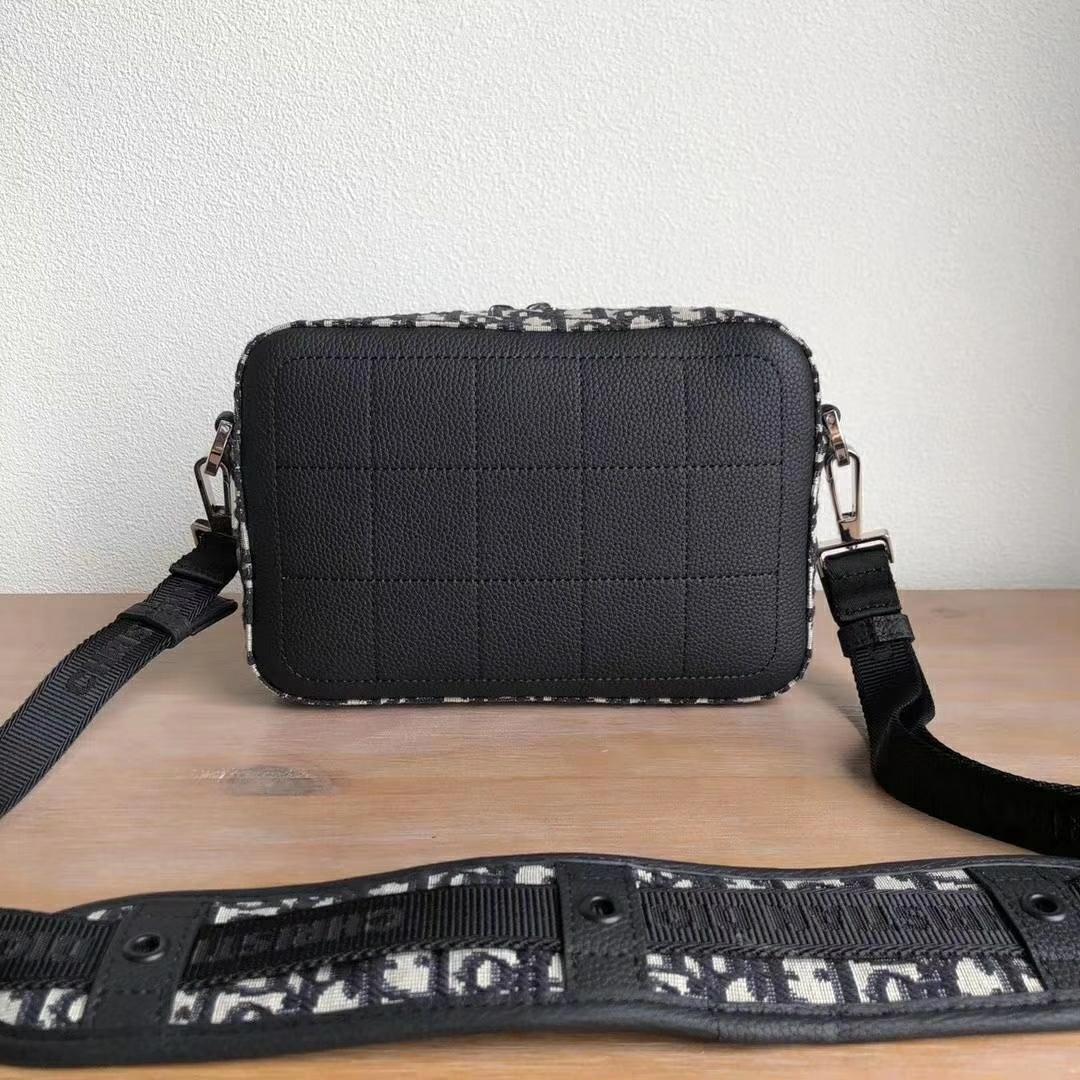 DIOR SAFARI MESSENGER BAG BEIGE AND BLACK DIOR OBLIQUE JACQUARD – DIO001