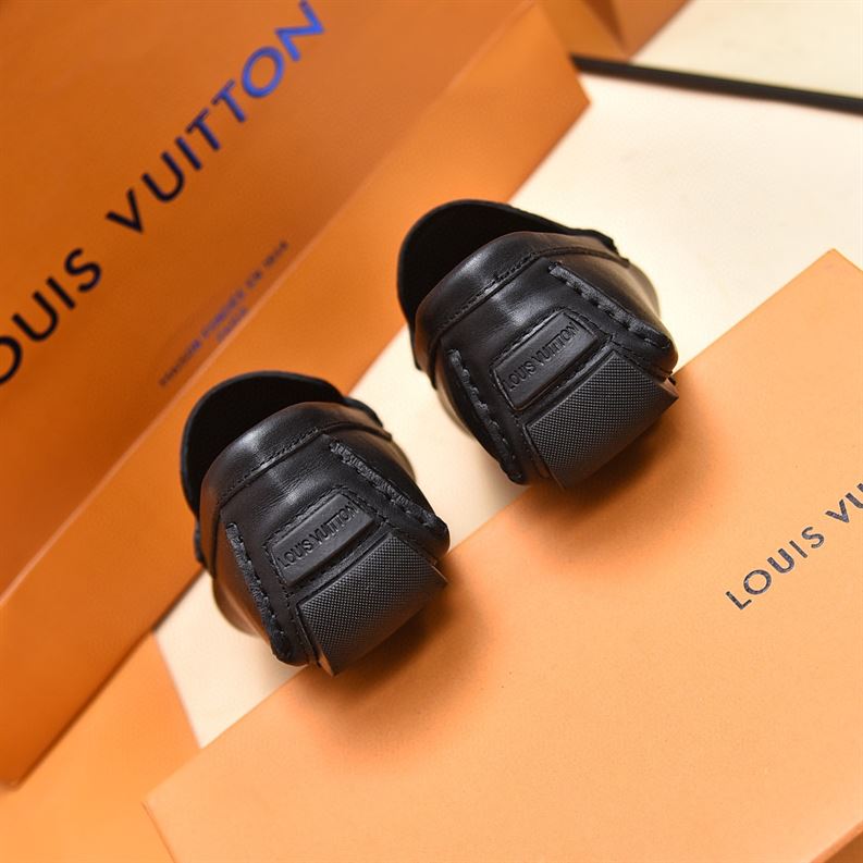 LOUIS VUITTON MOCCASIN – VL035