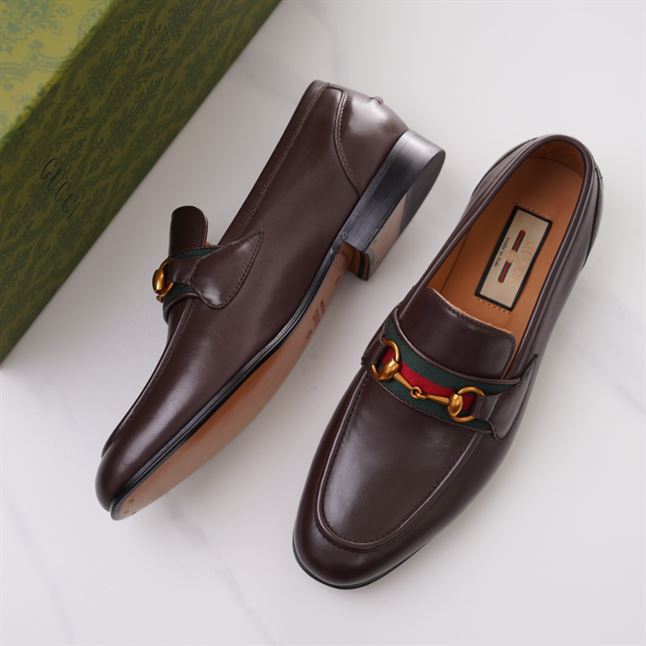 GUCCI BRIXTON WEB LOAFER IN LEATHER WITH HORSEBIT – GL009