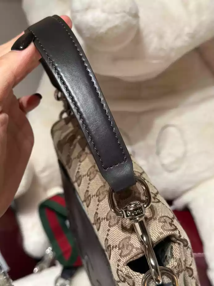 GG CANVAS SMALL CROSSBODY BAG – BG059