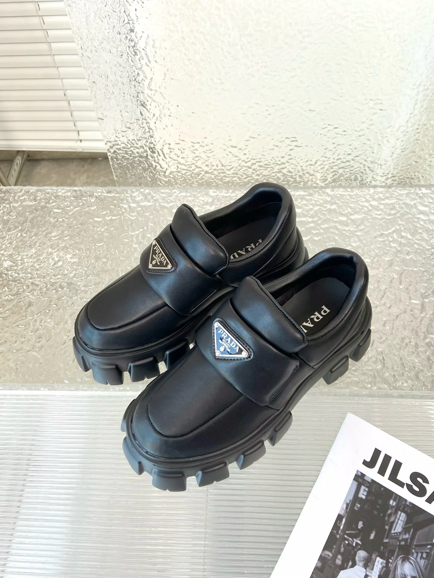 Prada Loafers in Black Soft Padded Nappa Leather – PRL008