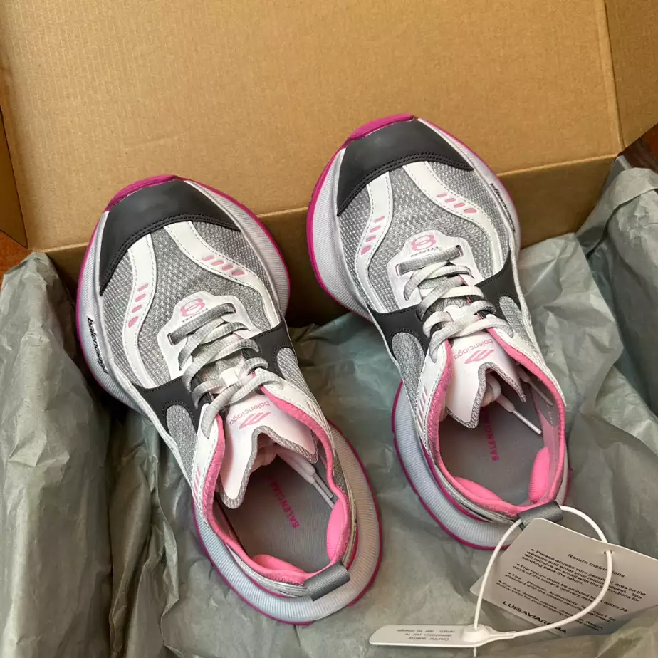 BALENCIAGA CIRCUIT SNEAKER – BLA115