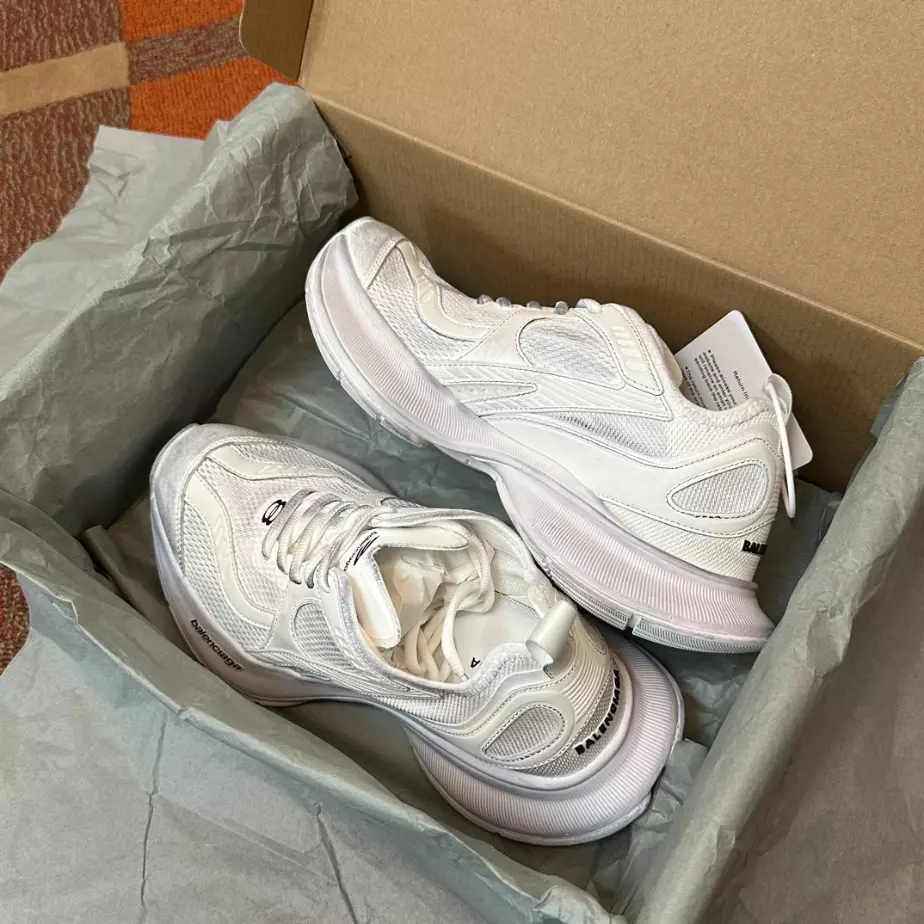 BALENCIAGA CIRCUIT SNEAKER – BLA100