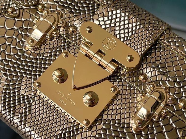 LOUIS VUITTON PETITE MALLE CROCODILIEN MAT – LW069