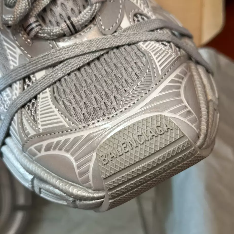 BALENCIAGA MEN’S 3XL SNEAKER – BLA113