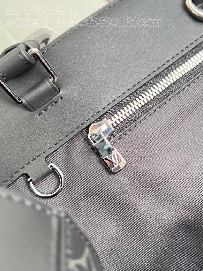 Sac Plat 24H Monogram Eclipse M46451 – LW205