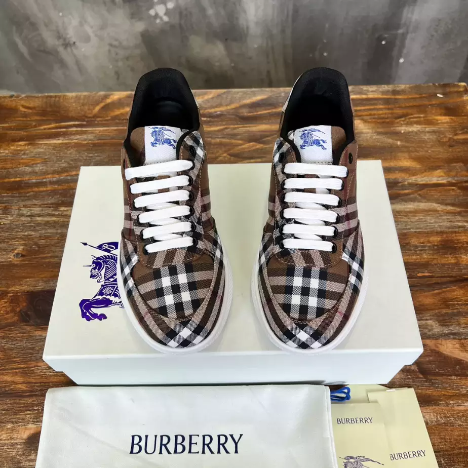 BURBERRY CHECK TERRACE SNEAKERS – BBR092