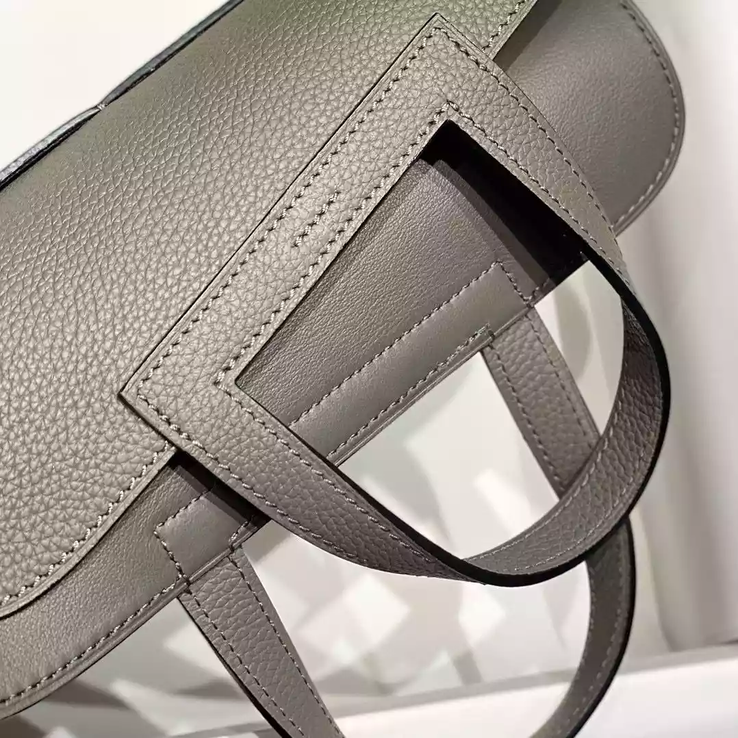 Hermes Halzan 25 Bag in Gris Meyer Clemence Leather – HW090