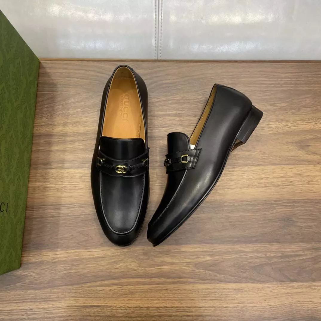 MEN’S LOAFERS WITH INTERLOCKING G – GL111