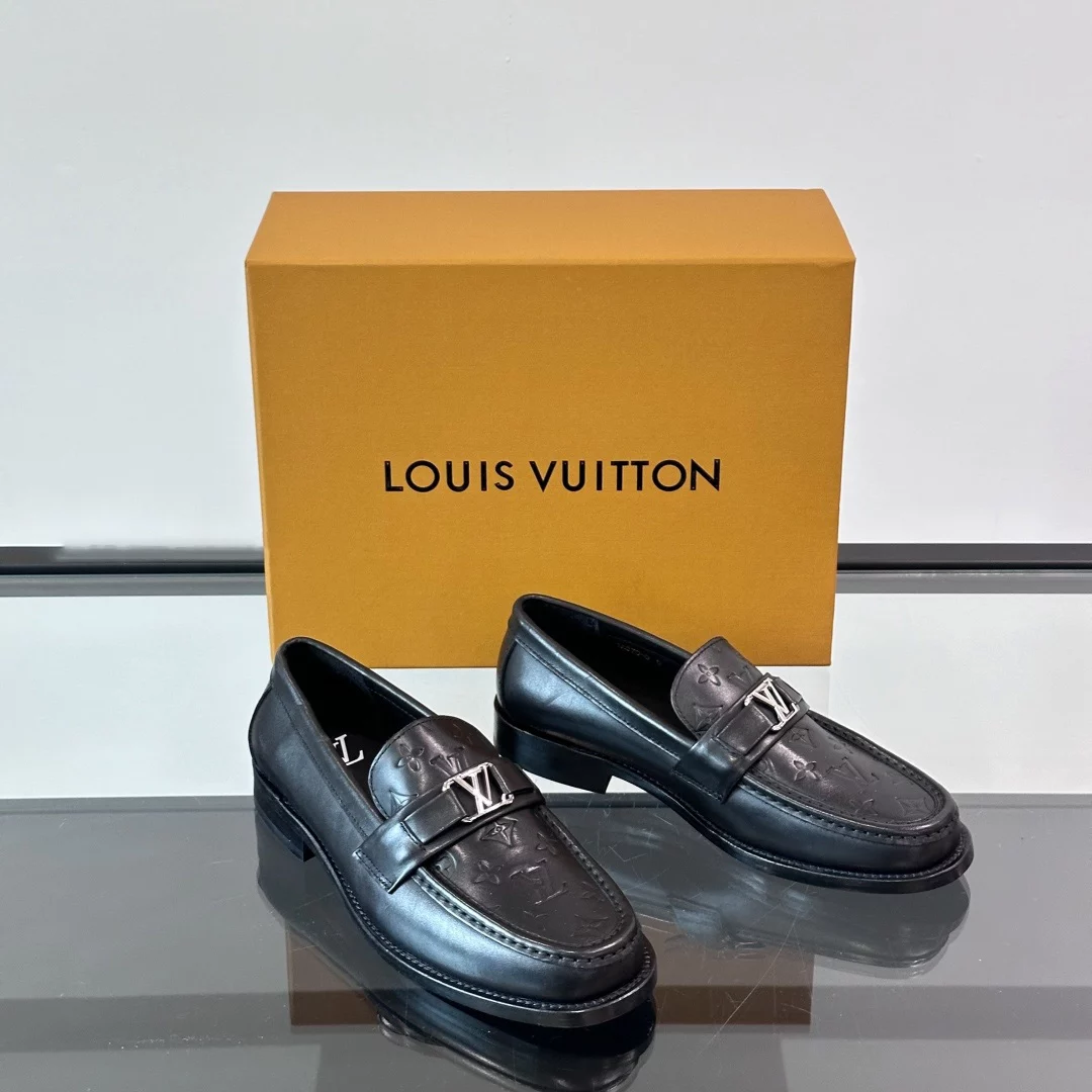 MAJOR LOAFERS IN BLACK – VL039