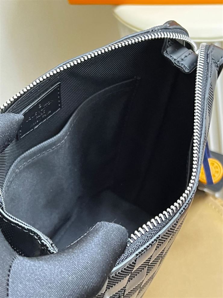 LOUIS VUITTON DISCOVERY MESSENGER BB DAMIER INFINI – LVB043