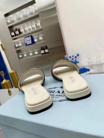 PRADA WOMEN’S EMBROIDERED FABRIC SLIDES – PSD084