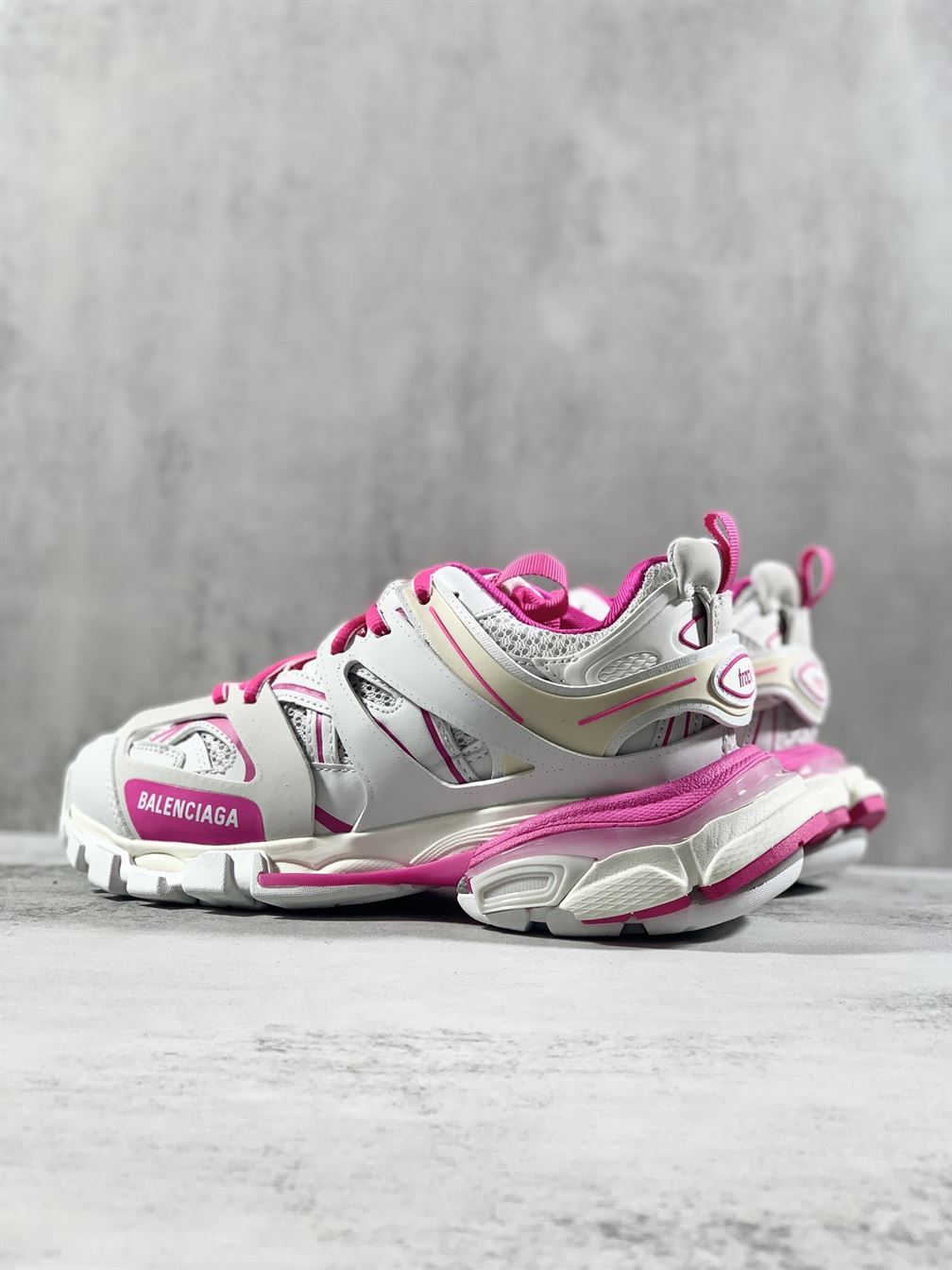 BALENCIAGA TRACK 3.0 SNEAKERS IN WHITE AND PINK – BLA002