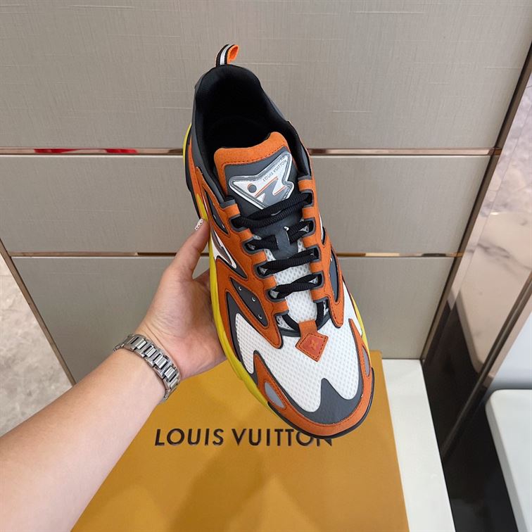 LOUIS VUITTON RUNNER TATIC SNEAKER – LVS027
