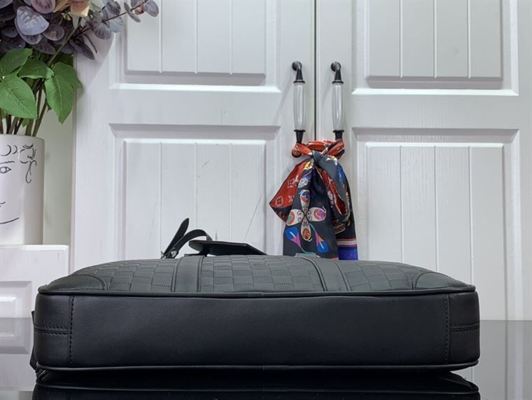 LOUIS VUITTON PORTE-DOCUMENTS VOYAGE PM BRIEFCASE – LVB039