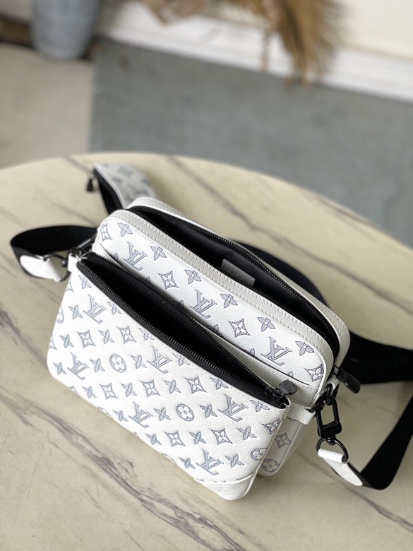 Louis Vuitton Trio Messenger White Bag – LW137