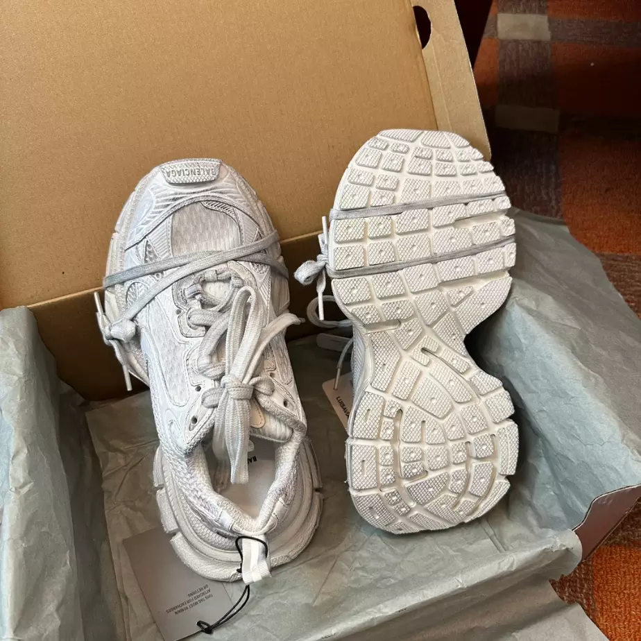 BALENCIAGA MEN’S 3XL SNEAKER – BLA108