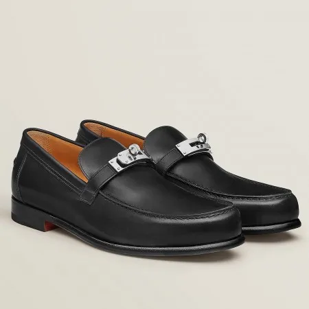 Hermes Men’s Destin Loafers In Noir Calfskin – HM048