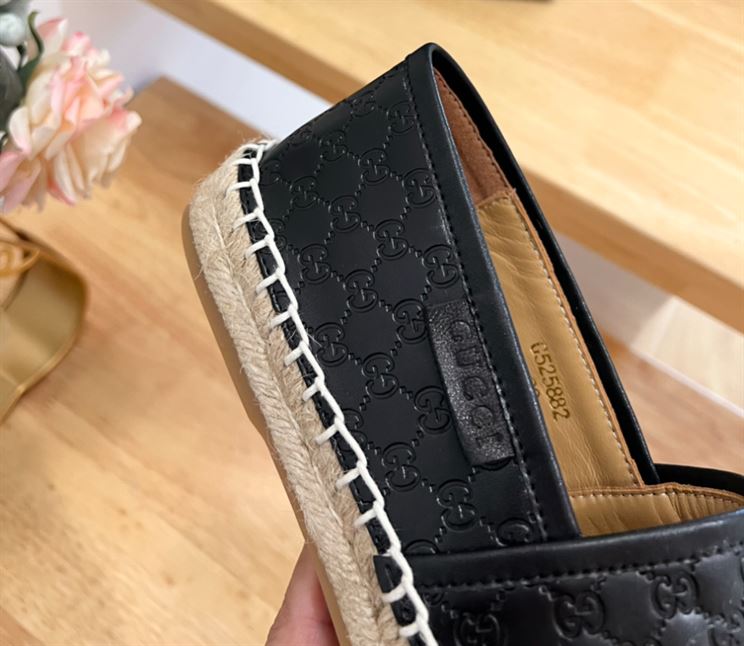 GUCCI PILAR LOGO-EMBOSSED LEATHER ESPADRILLES IN BLACK – GL031