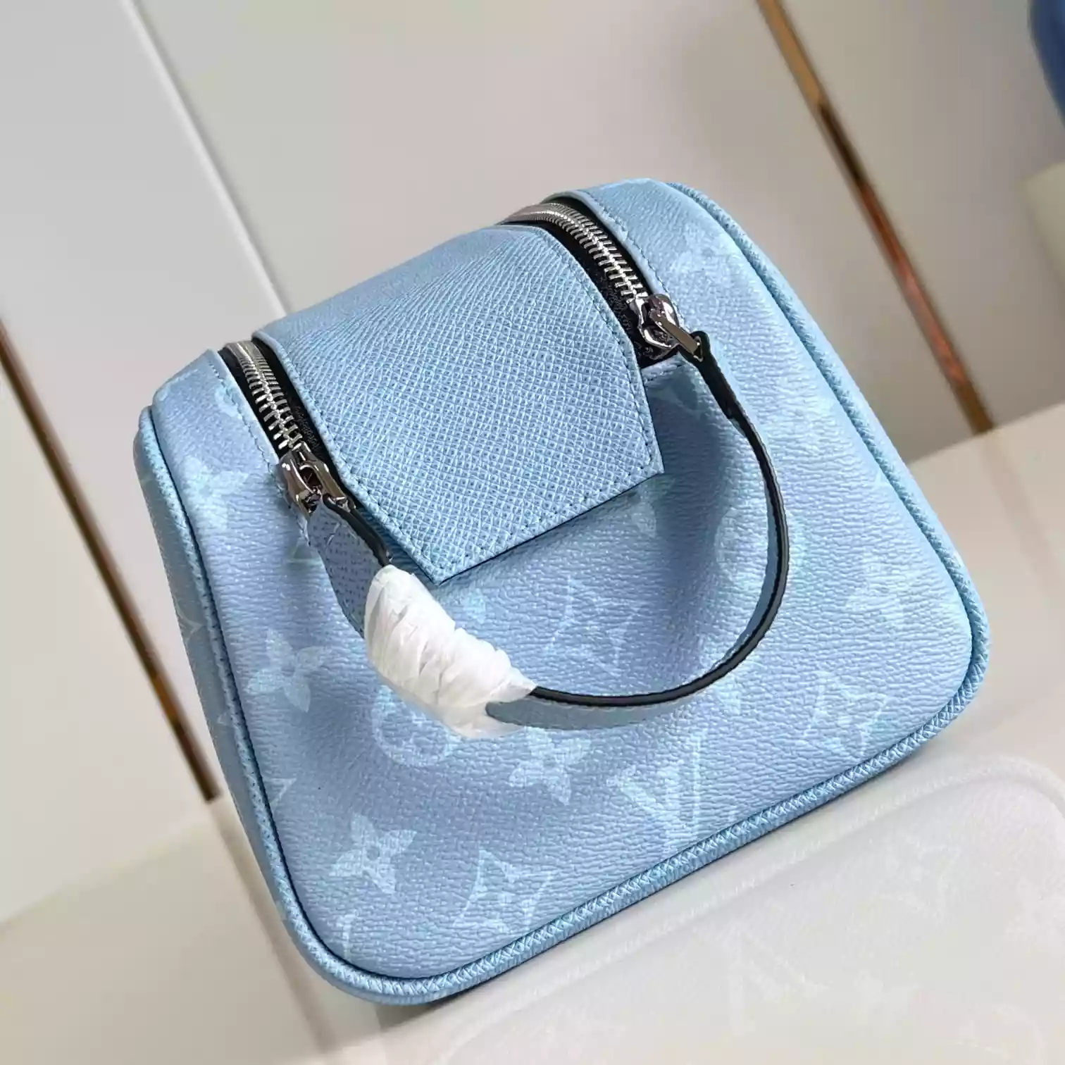 DOPP KIT BAG SKY BLUE MONOGRAM CANVAS M14125 – LW395