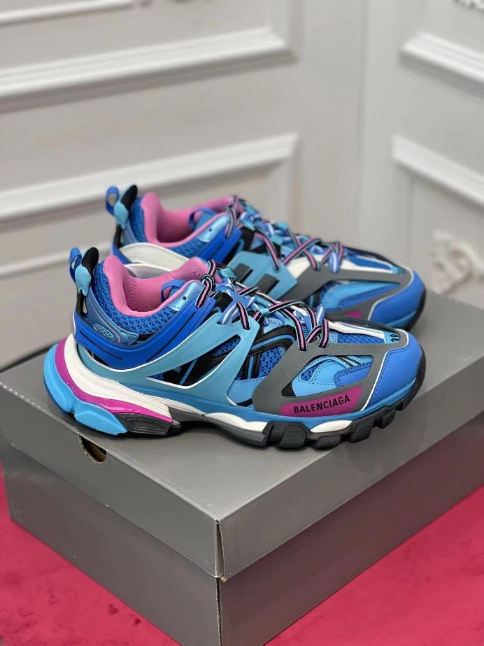 BALENCIAGA TRACK SNEAKER – BLA137