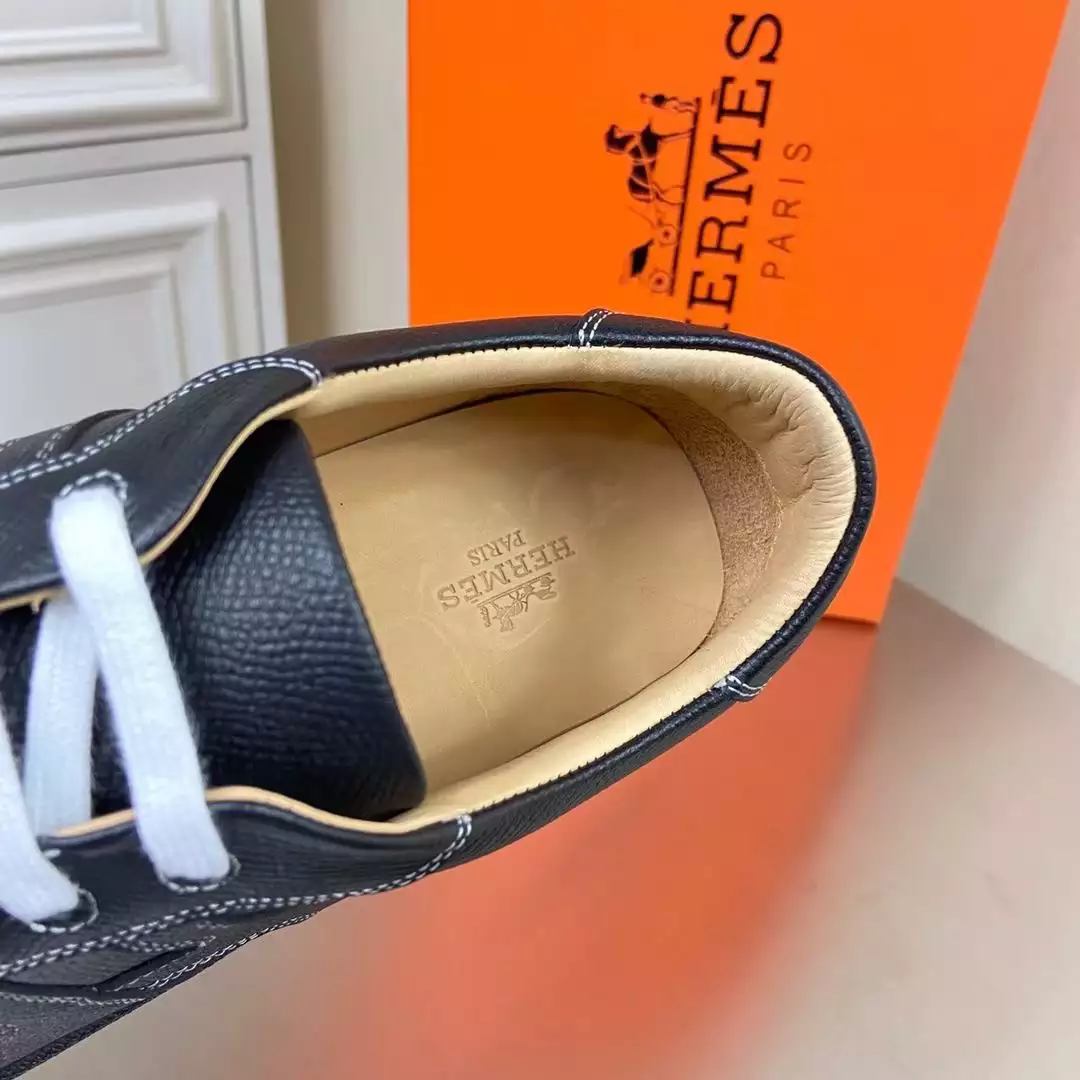 Hermes Boomerang Sneakers In Black Epsom Leather – HM056