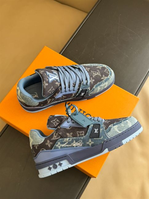 LOUIS VUITTON LV TRAINER SNEAKER – LVS172