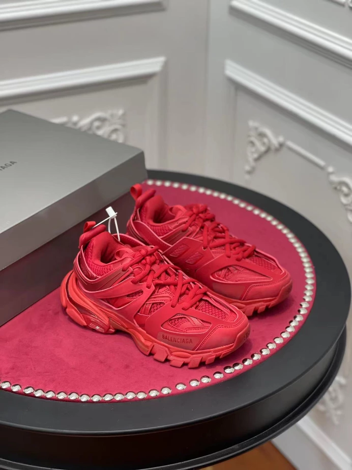 BALENCIAGA TRACK SNEAKER – BLA145