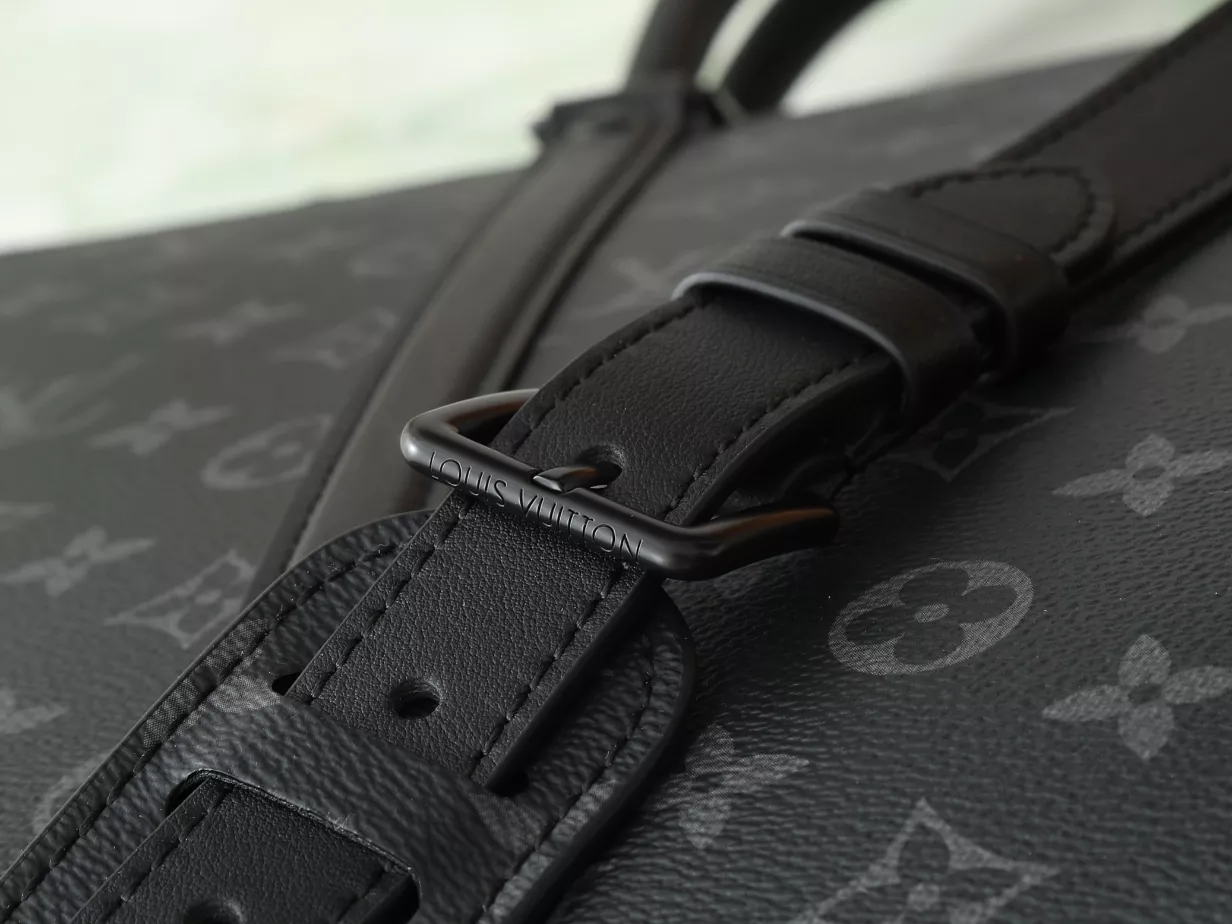 Sac Plat 24H Black Monogram Eclipse Canvas M47059 – LW207