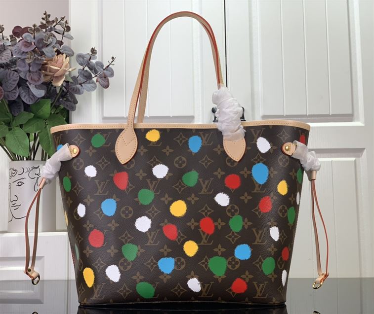 LOUIS VUITTON LV X YK NEVERFULL MM MONOGRAM – LW116