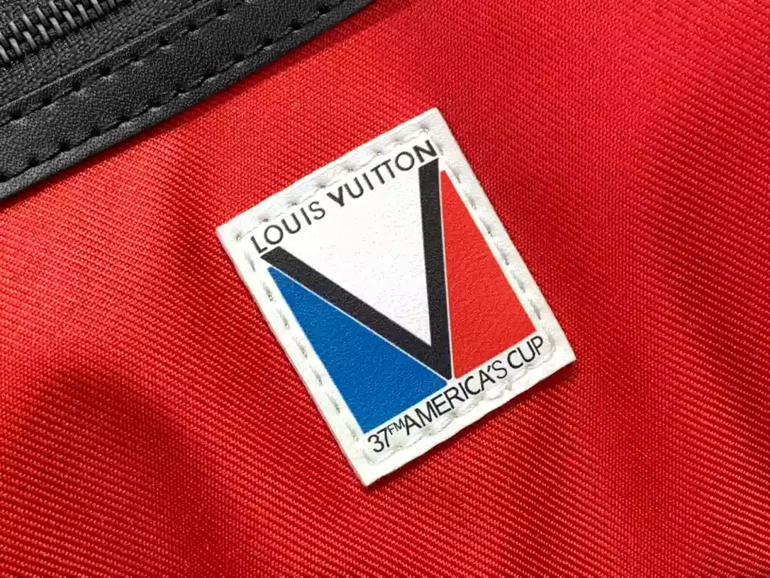 LV Keepall Bandoulière 50 in Redblue Damier Flag Coated Canvas – LW179